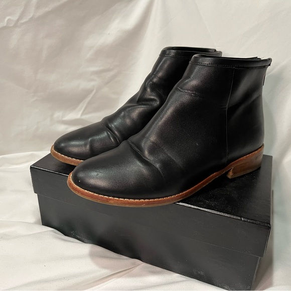 Urban Outfitters Black Leather Ankle Boots - Picture 1 of 6